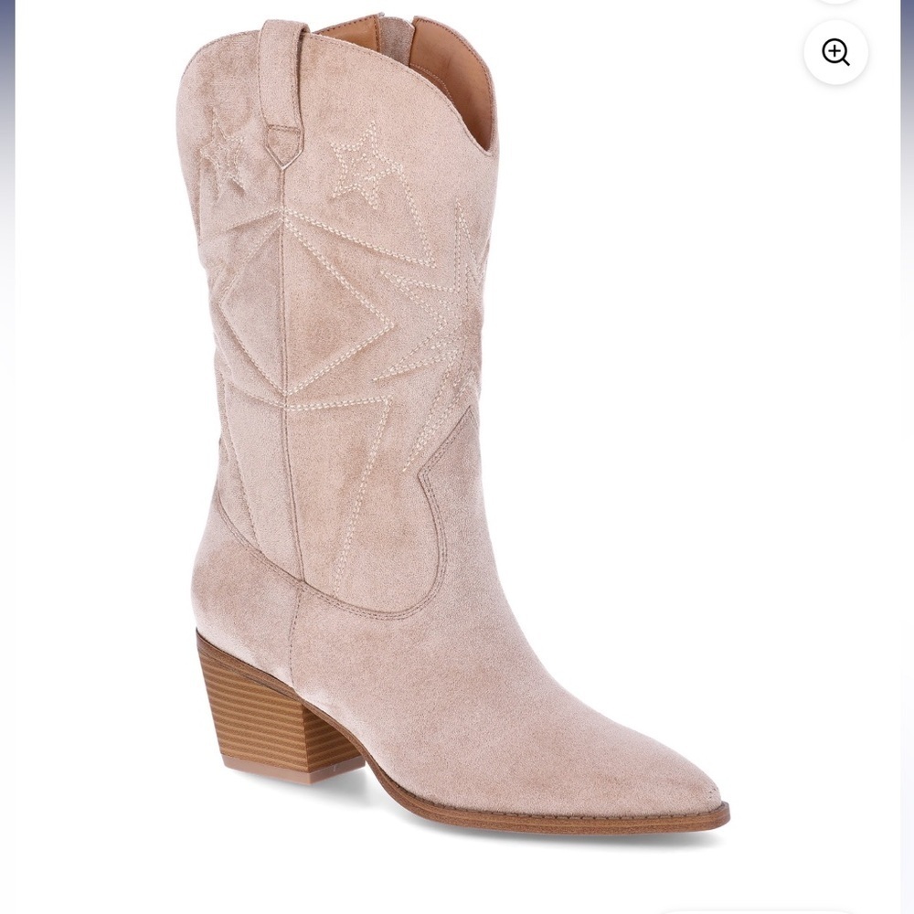 Time and Tru Women’s Faux Suede Embroidered Heeled Beige Western Boots SZ 8 New